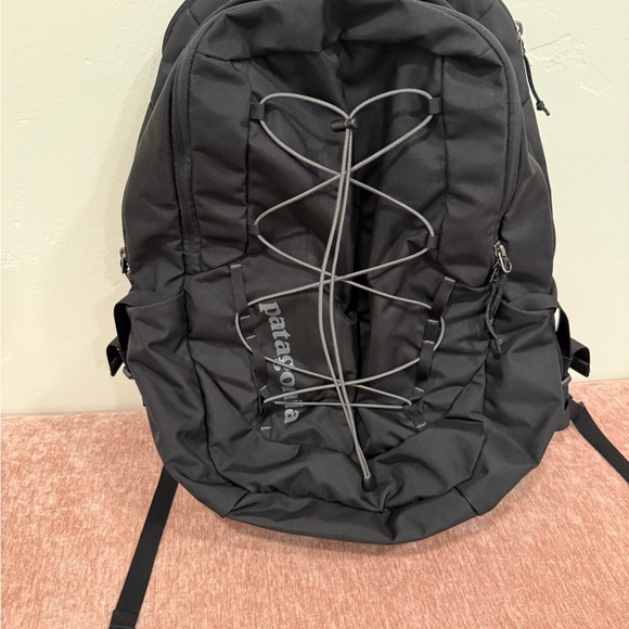 Patagonia Chacabuco 30 L black Backpack - Picture 1 of 6